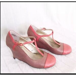 SEYCHELLES Anthro Sz 6 Leather T-Strap Wedge